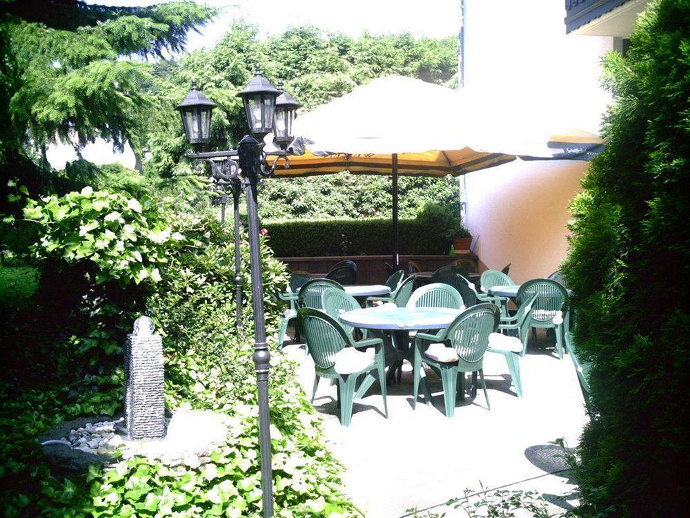 Pension Waldesruh Welschneudorf Buitenkant foto